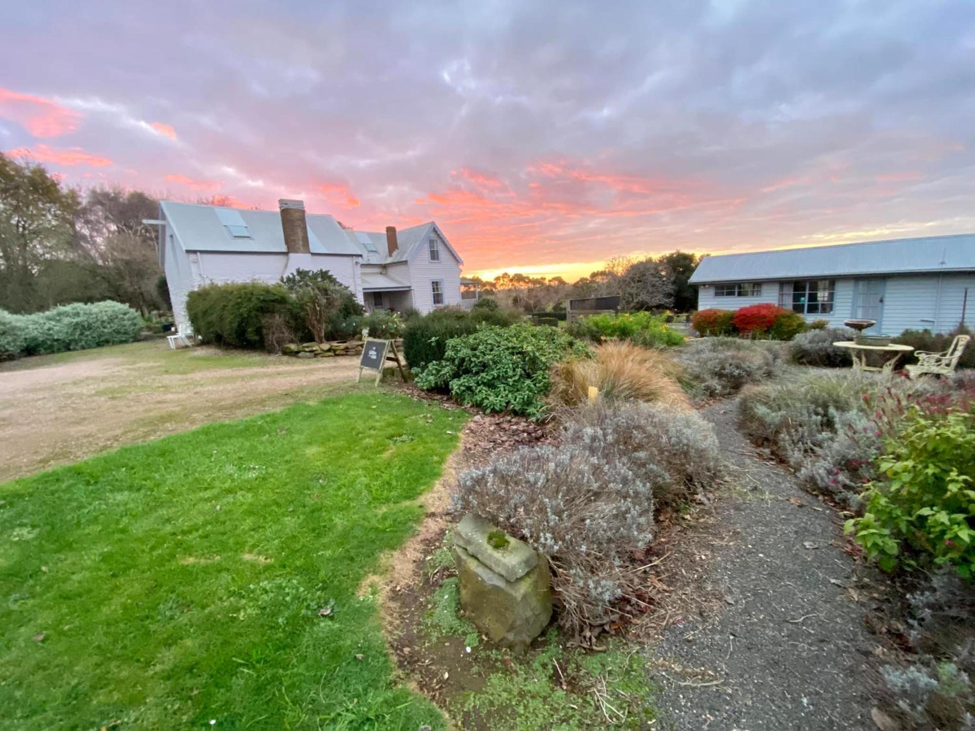 Robin Hoods Well Farm Stay Sassafras Dış mekan fotoğraf